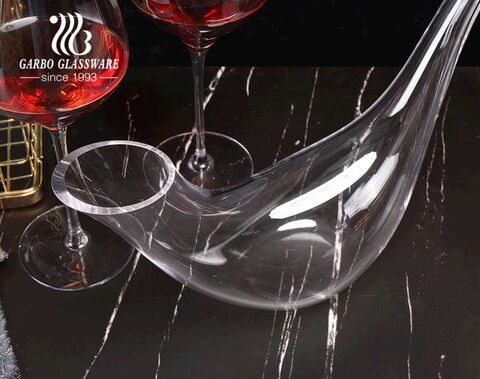 High quality handmade glass decanters 900ml unique mermaid shape wine carafe decanter 