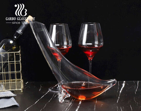Decanter in vetro con logo personalizzato fatto a mano design unico decanter per vino trasparente a forma di sigillo