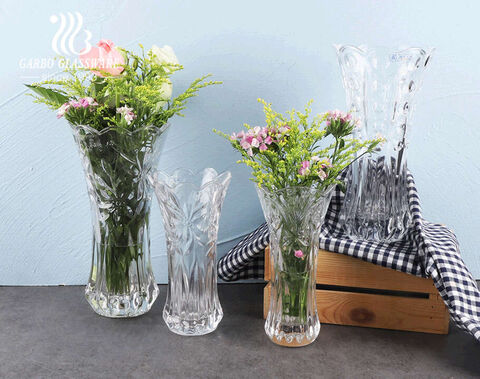 Suporte de vidro em forma de flor de cristal transparente com melhor classificação para uso em casamento