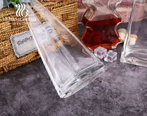 Long shape clear whiskey decanters special unique Christmas tree shape whisky bottles