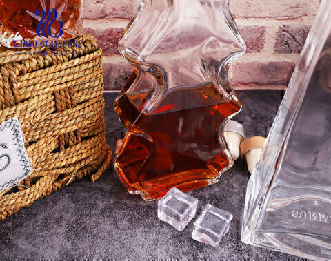 Long shape clear whiskey decanters special unique Christmas tree shape whisky bottles