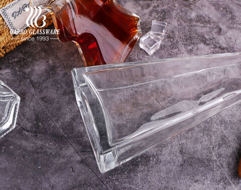 Long shape clear whiskey decanters special unique Christmas tree shape whisky bottles