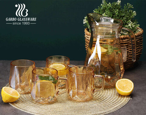 Big Diamond Design Clear Glass Water Caraffe Set 3 PCS Glass Jug Set with Plastic Lid 1 Jug 2 Mugs  for Wholesale