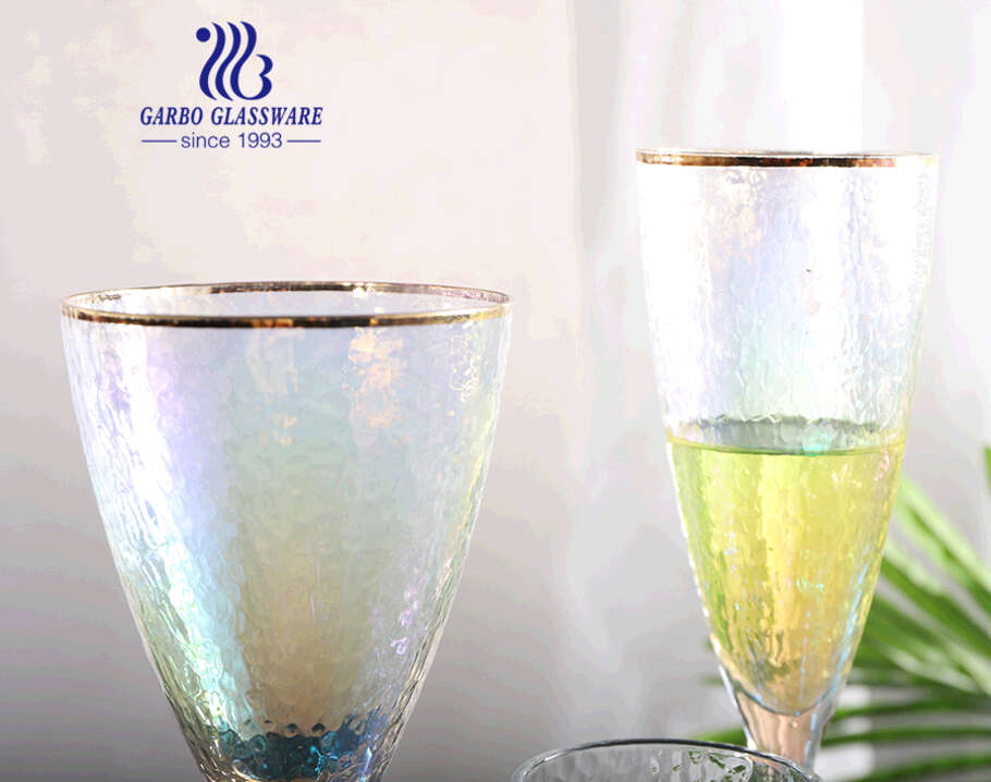 Mundblasende Ionenbeschichtung Regenbogenfarbener Weinglasbecher mit langem Stiel