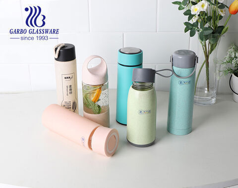 10.95 OZ Glass storage bottle sporty water bottle with heat resistant colored wheat straw outer wall  cover 