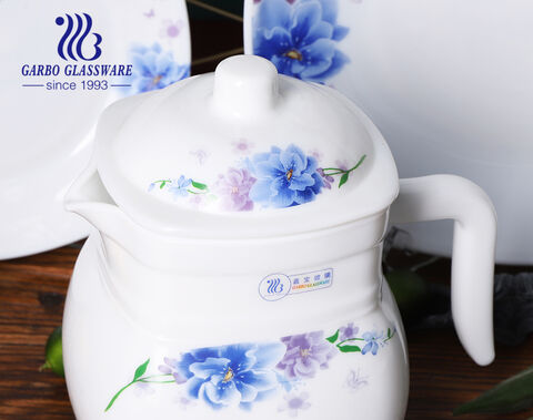 Ensemble carré de 36 pièces en verre opale blanc avec motif de fleurs bleues