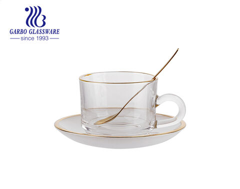 كوب الشاي الزجاجي الملون مع الصحن مجموعة أكواب القهوة الزجاجية المطلية بالأيونات