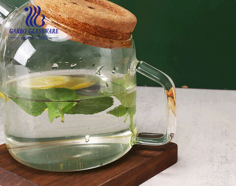 Nouveau design 800 ml 1100 ml 1700 ml pichet en verre borosilicaté résistant à la chaleur avec couvercle en liège pour thé à l'eau
