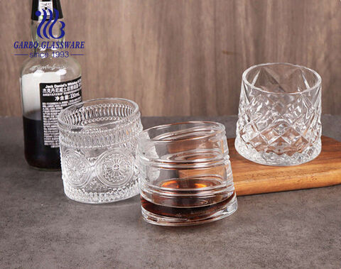 Tasse en verre à whisky rotative gravée vintage de style européen de 10 oz avec 3 motifs