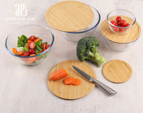 Bols de cuisson en verrerie à haute teneur en borosilicate résistant à la chaleur 4pcs / set bols à mélanger précuits avec planche à découper en bambou