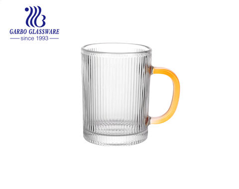 Strip pattern glass tea mug ribbed or fluted manner glass cup with different colors handle 