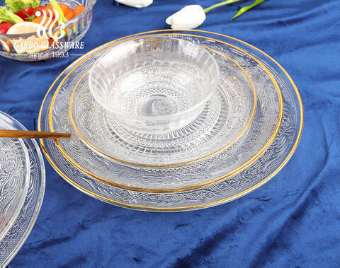 En gros Moderne Unique Fantaisie Dentelle Jante Dîner Assiette Ensemble Or Jante Verre Plaques Pour Mariage Pas Cher Verre Chargeur Plaque