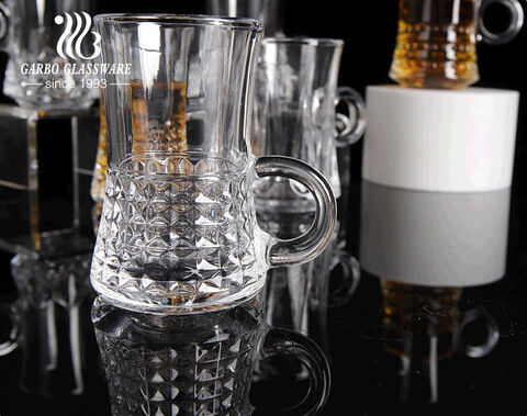 Teetassen aus Glas im türkischen Stil, verschiedene Designs, 4 Unzen Garbo, neue Kaffeetassen aus Glas mit Griff