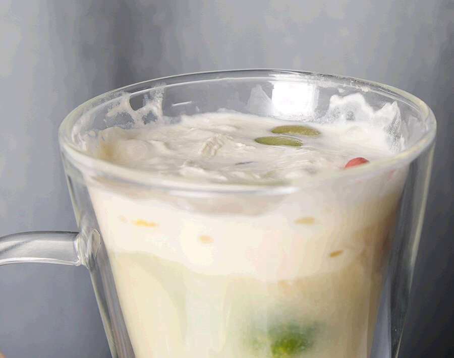 570 ml mundgeblasener, hitzebeständiger Milchkaffee-Trinkbecher aus doppelwandigem Glas mit individuellem Design