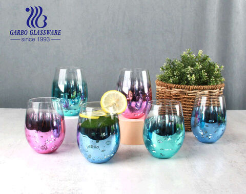 Coupe en verre en forme d'oeuf de gobelet en verre highball 550ML populaire dans le monde entier avec des couleurs galvanisées