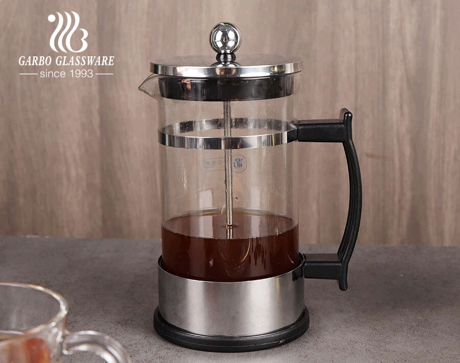 12oz Heat Resistant Europe French press coffee and tea maker with a handle and a spout