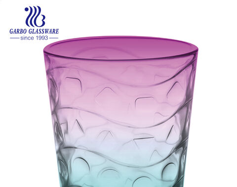 16 Unzen klassisches inneres graviertes Design farbiger Wasserglasbecher Teetasse