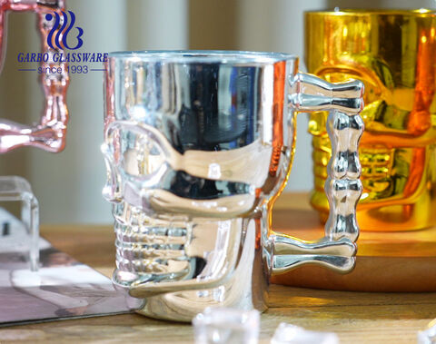 Boccale da birra in vetro a forma di teschio vecchio stile che galvanizza bicchieri da birra rosa oro