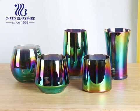 Bicchiere per acqua in vetro colorato con placcatura ionica in metallo soffiato a macchina di diverse dimensioni per uso domestico