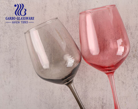 Verres à vin de couleurs de pulvérisation complets personnalisés gobelets en verre de différentes couleurs pour le mariage