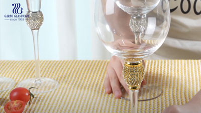 Garbo Strasssteine ​​Diamantbesetzte Rotweingläser Luxus-Champagnerglas Geschenkglaskelche