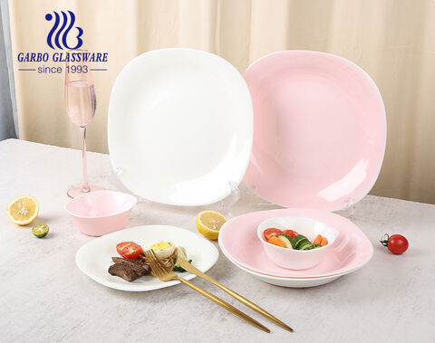 Assiette en verre de luxe de forme carrée avec décor de couleur rose