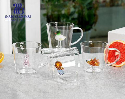 Kaffee- und Teetassen aus Borosilikatglas in mehreren Größen mit handgefertigten Cartoon-Figuren