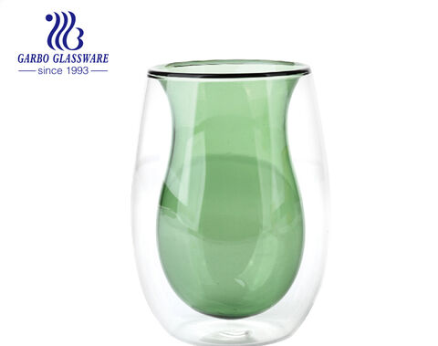 Tasse en verre borosilicaté à double paroi de couleur unie de luxe pour le thé au café