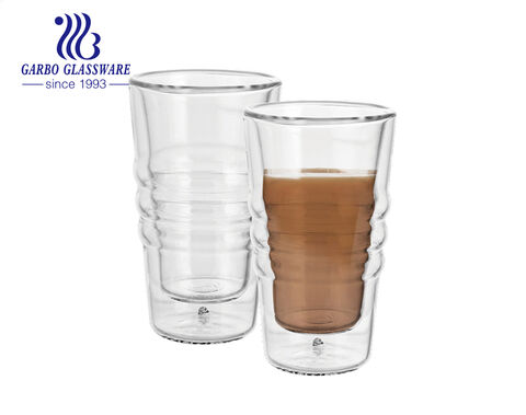 Vaso de café de vidrio de doble pared de borosilicato alto en forma de V con diseño de burbujas