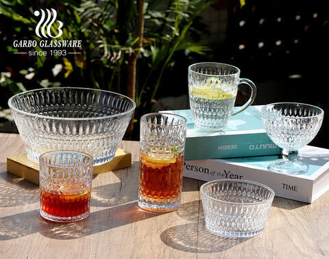 High-quality embossed new design glass tea coffee mug with engraved diamond design