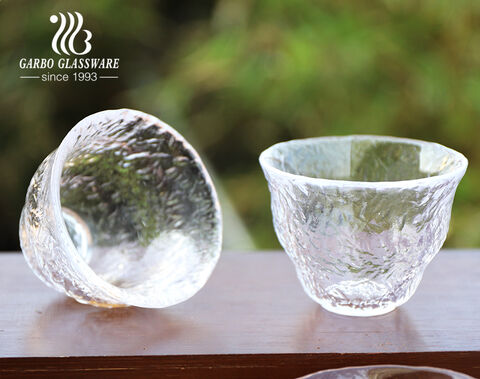 Taza de cristal de sake de Japón clásica de alta calidad hecha a mano con patrón de martillo decorativo