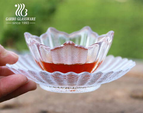 Tasse à thé en verre faite à la main de 1.7 oz avec motif Lotus