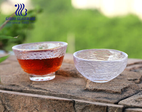 アラブ市場向けのスタイリッシュで用途の広いガラス皿とソーサーのセット