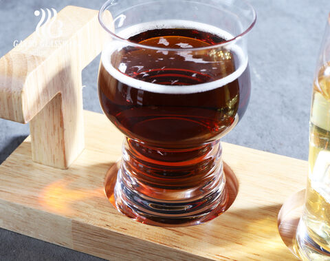 Ale-Weizen-Craft-Pilsner-Biergläser mit Holzhalter, 5-teiliges Set