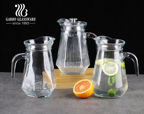 Klassischer 1000-ml-1-Liter-Wasserkrug aus Glas für den Heimgebrauch mit Kunststoffdeckel