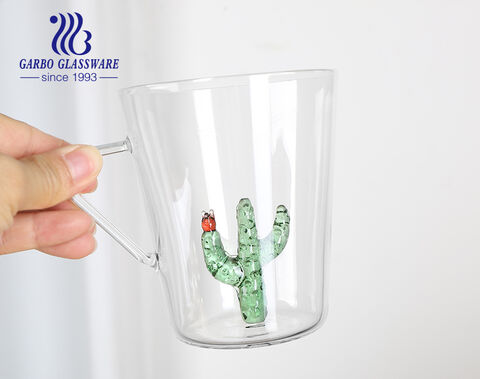 Maßgeschneiderter einwandiger 530-ml-Glasbecher mit hohem Borosilikatgehalt und 3D-Tier- oder Blumenmuster-Zubehör