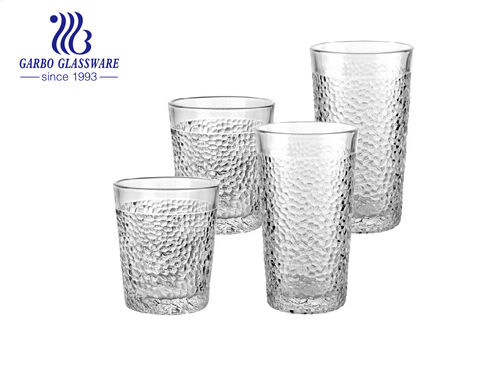 Vaso de agua y whisky blanco de lujo para elevar la experiencia de beber