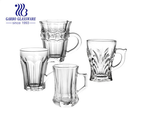 Hochwertiger, hochwertiger Glas-Trinkbecher mit quadratischem Muster-Design