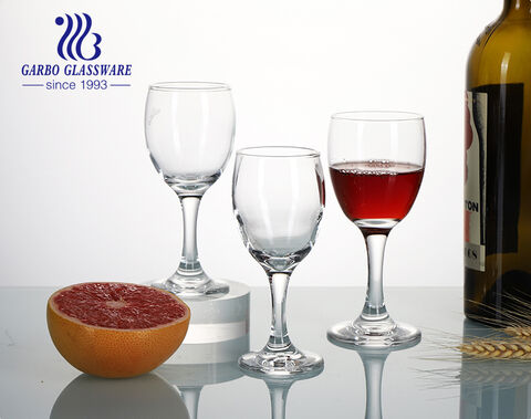 ارفع مستوى تجربة النبيذ الخاصة بك مع كوب النبيذ الزجاجي سعة 110 مل