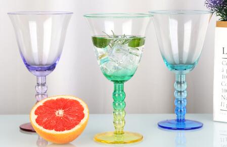 Por que os copos de vidro feitos à mão estão se tornando cada vez mais populares