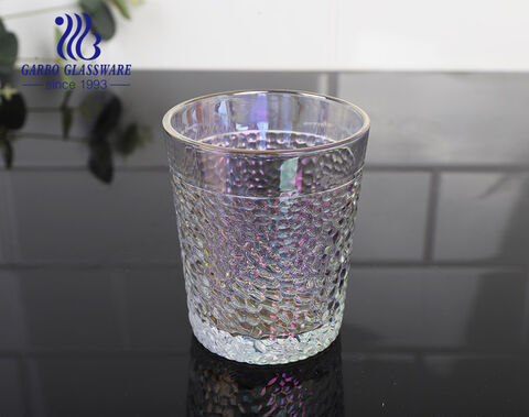 Hochwertige 14OZ-Trinkbecher aus maschinengepresstem Glas mit bernsteinfarbenem Hammermuster-Design