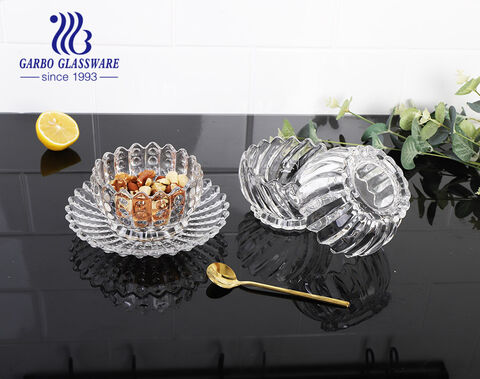 Neues Design-Set aus Glasschüssel und Untertasse mit geprägtem Muster für den Großhandel