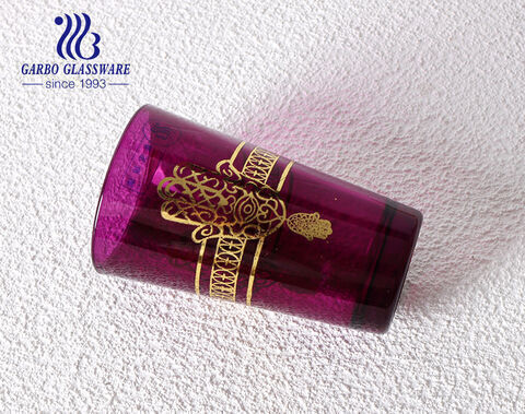 伝統的で美しいモロッコスタイルのティーグラスセット