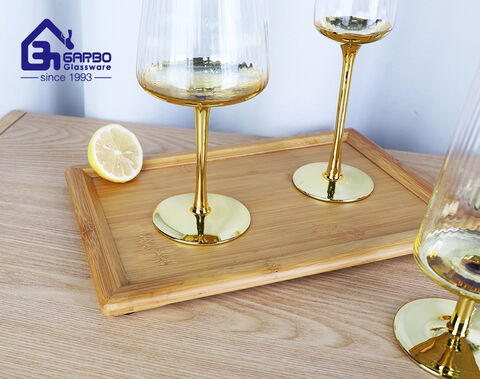 中国サプライヤー電気めっきゴールデン ベース ガラス ワイン ゴブレット
