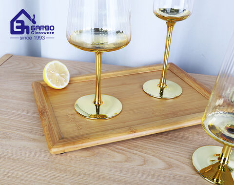 China Supplier Electroplating Golden Base Glass Wine Goblet