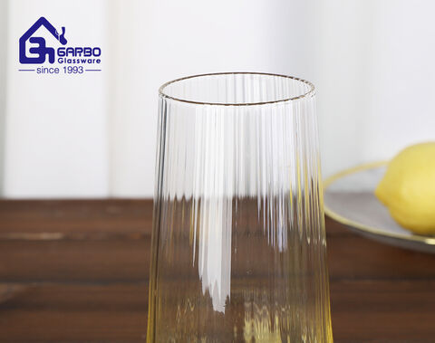 Copo de água de vidro de parede fina com base folheada a ouro de 400 ml e 14 onças