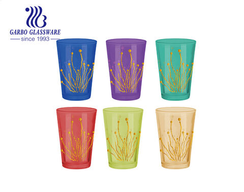 Verre à thé arabe de style marocain de 6OZ avec couleur de pulvérisation personnalisée et autocollant en cuir doré