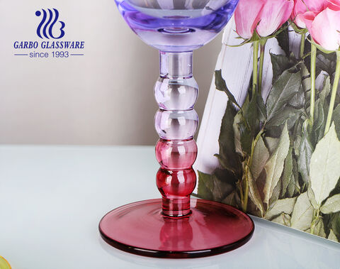 Copo de vidro de coquetel de luxo com haste e cor spray para o mercado americano e europeu