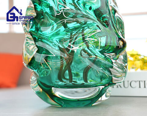 Heavy type luxury green color handmade glass flower vase for gift 