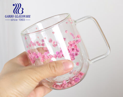 Doppelwandiger Glasbecher mit zartem Design, 300 ml Borosilikat-Kaffeeglasbecher